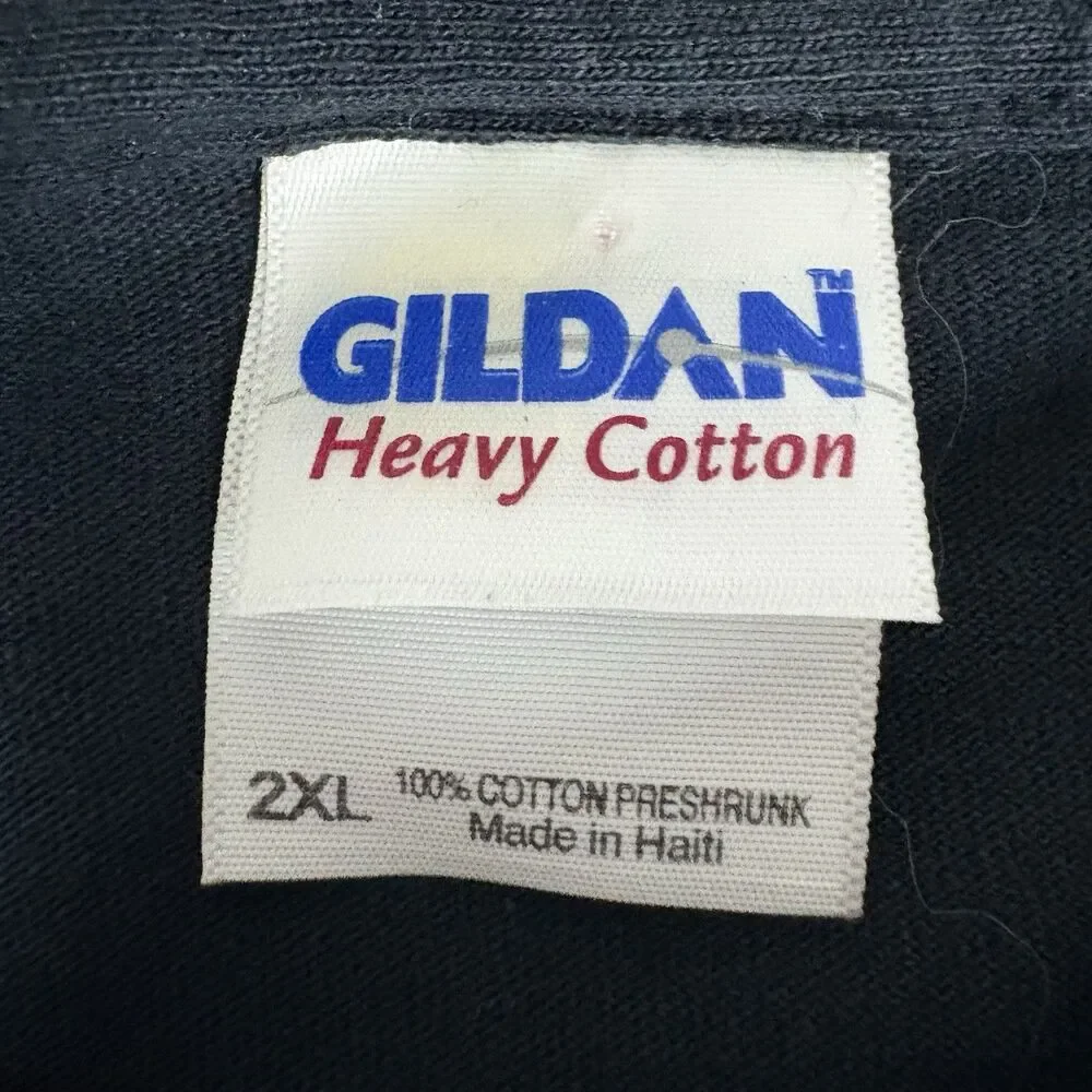 Gildan ships within